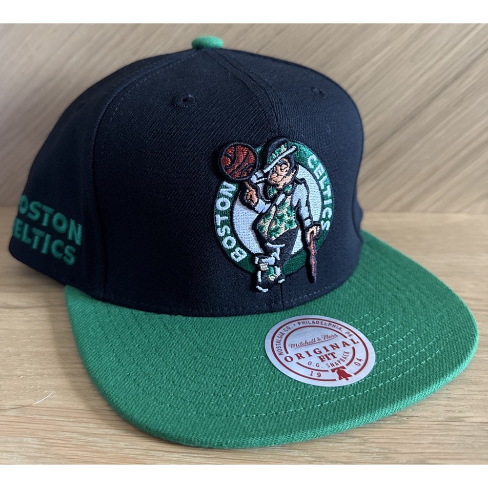 Boston Celtics Hat Cap Snapback Black Green NBA Basketball Mitchell Ness Mens